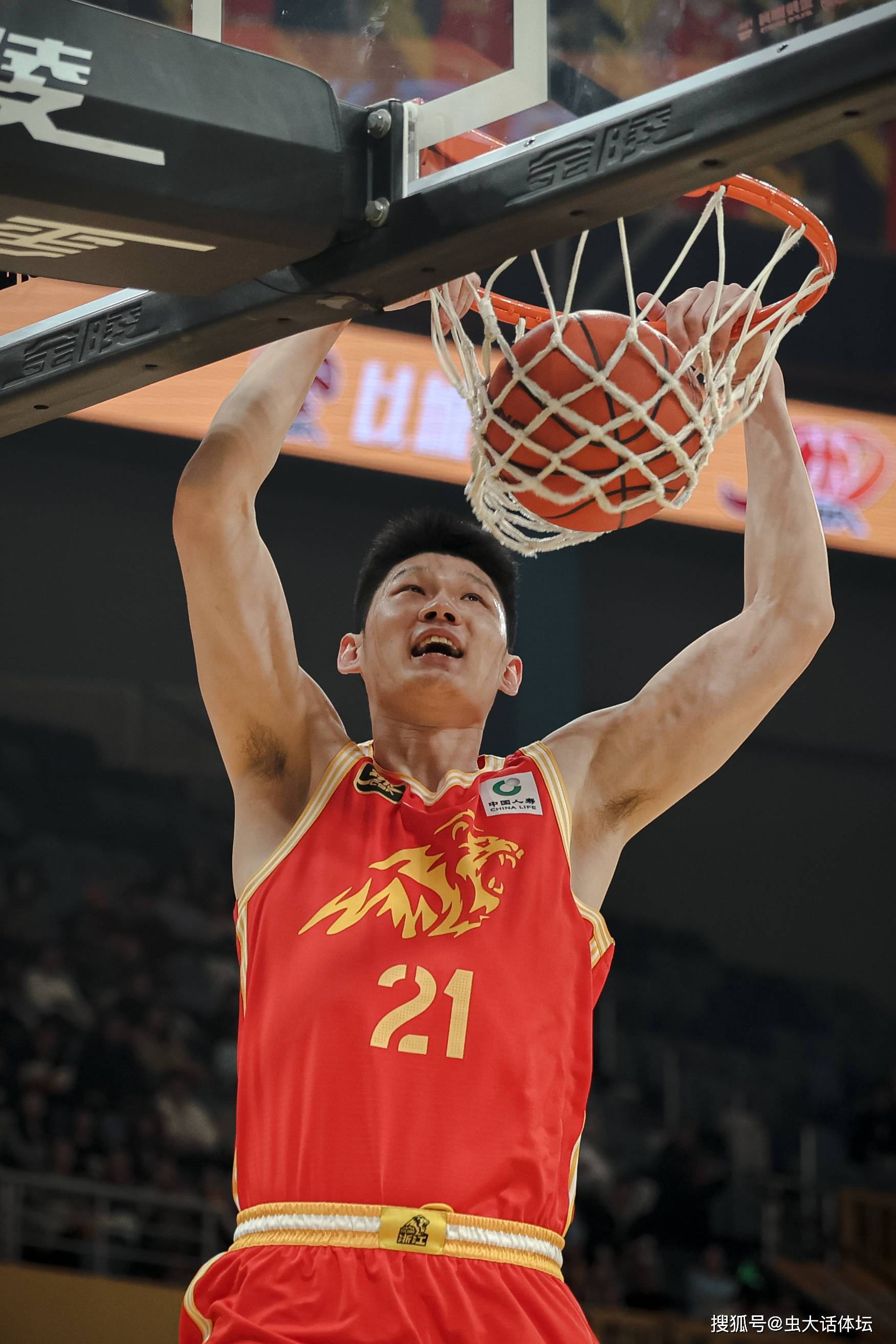 赛地聚焦——葡超赛前热度飙升，深圳男篮篮板制胜，媒体盛赞，数据趋势出现新变化的简单介绍开云登录网址入口