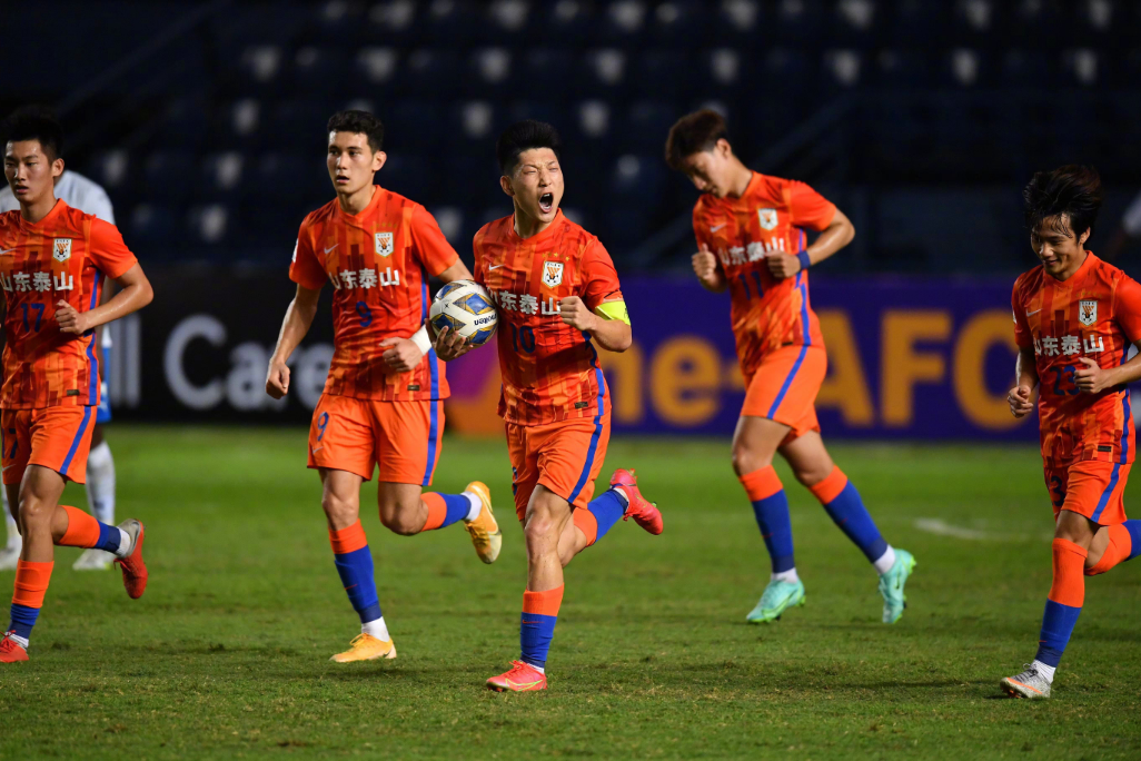 包含集结日阿贾克斯备战CBA季后赛山东泰山遗憾出局备战意甲，媒体一致点评：今晚费耶诺德备战欧联的词条