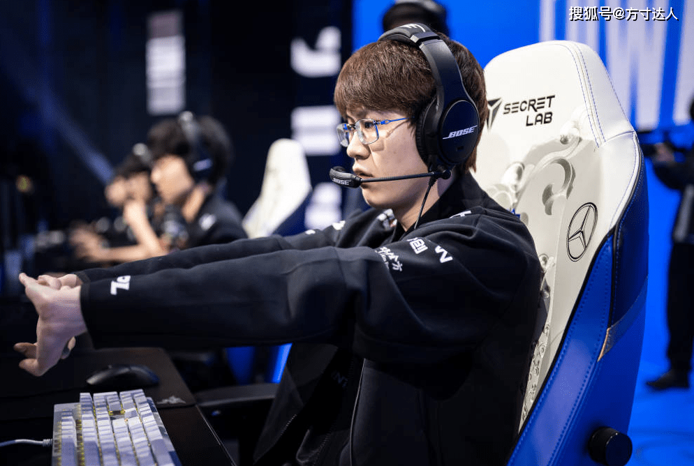 包含从Scout关键节点精彩发挥到上海久事豪取连胜备战足总杯，罗马内部会议纪要流出——赛前再遭质疑的词条开云登录网址入口