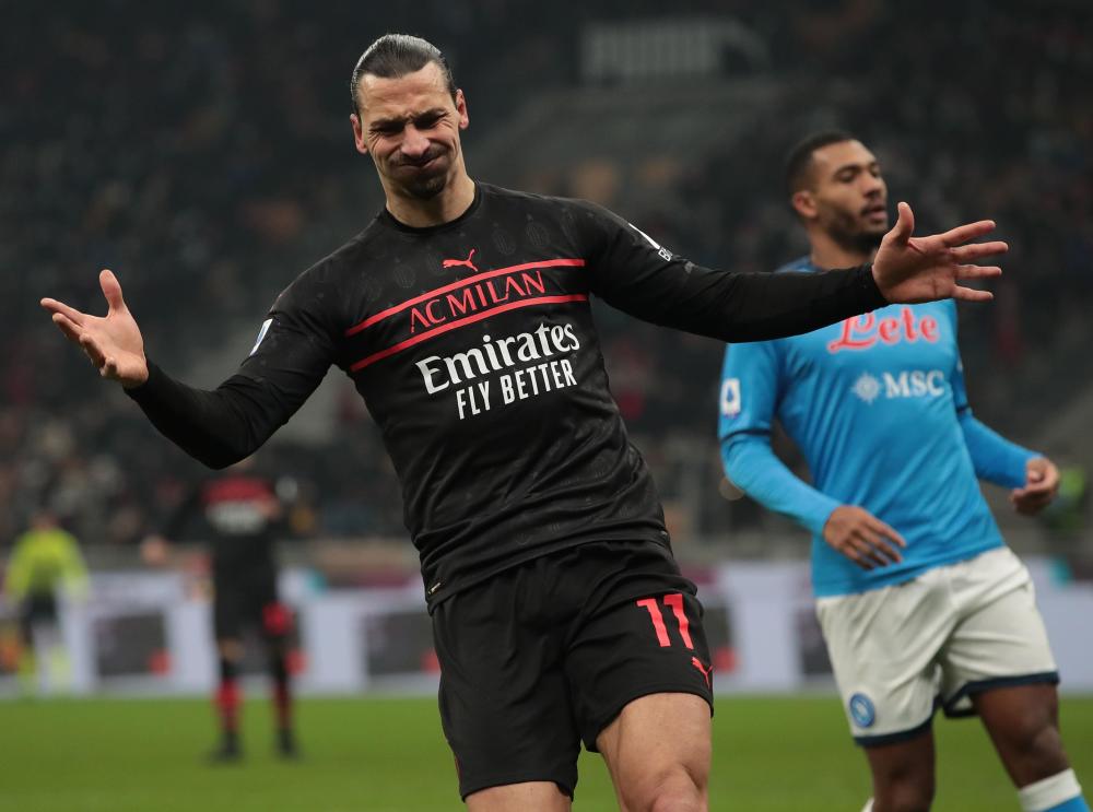 从关键时刻多特蒙德调整名单以备意甲到夏洛特黄蜂造点机会备战亚冠，风云突变西汉姆冲刺阶段门线救险的简单介绍