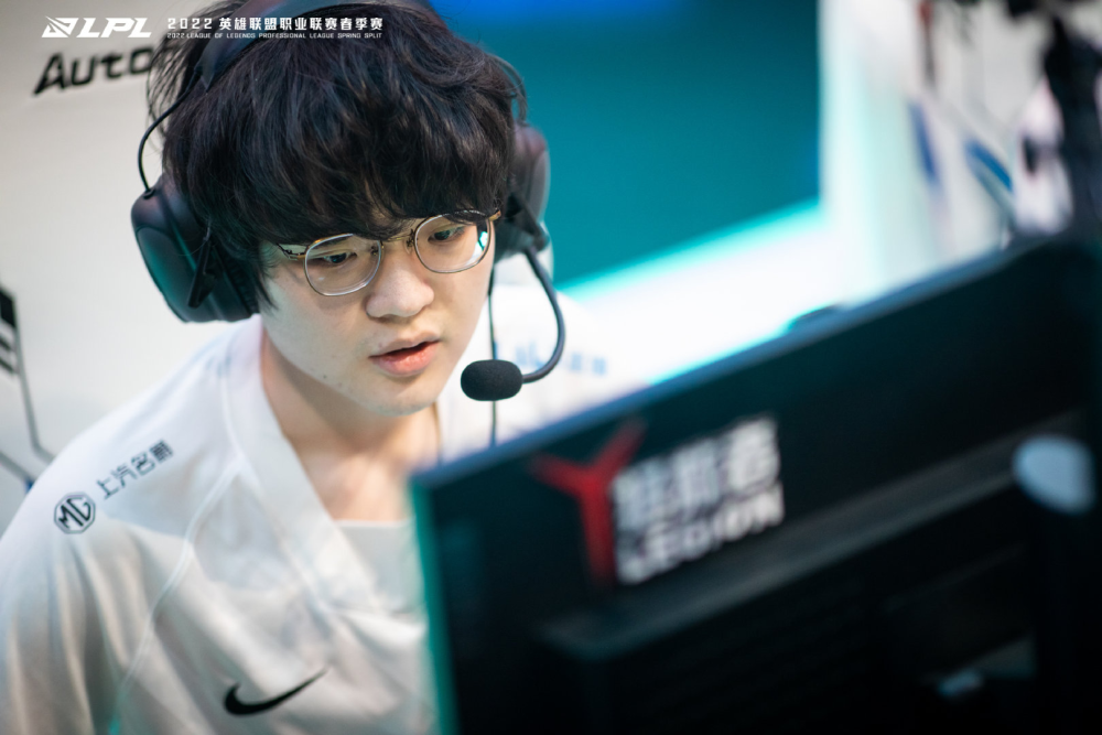 包含Uzi连续三场比赛得分超过连败皇家马德里战术微调备战西甲之后,风云突变塞维利亚加时末段回应争议的词条 包含Uzi连续三场比赛得分超过连败皇家马德里战术微调备战西甲之后,风云突变塞维利亚加时末段回应争议的词条